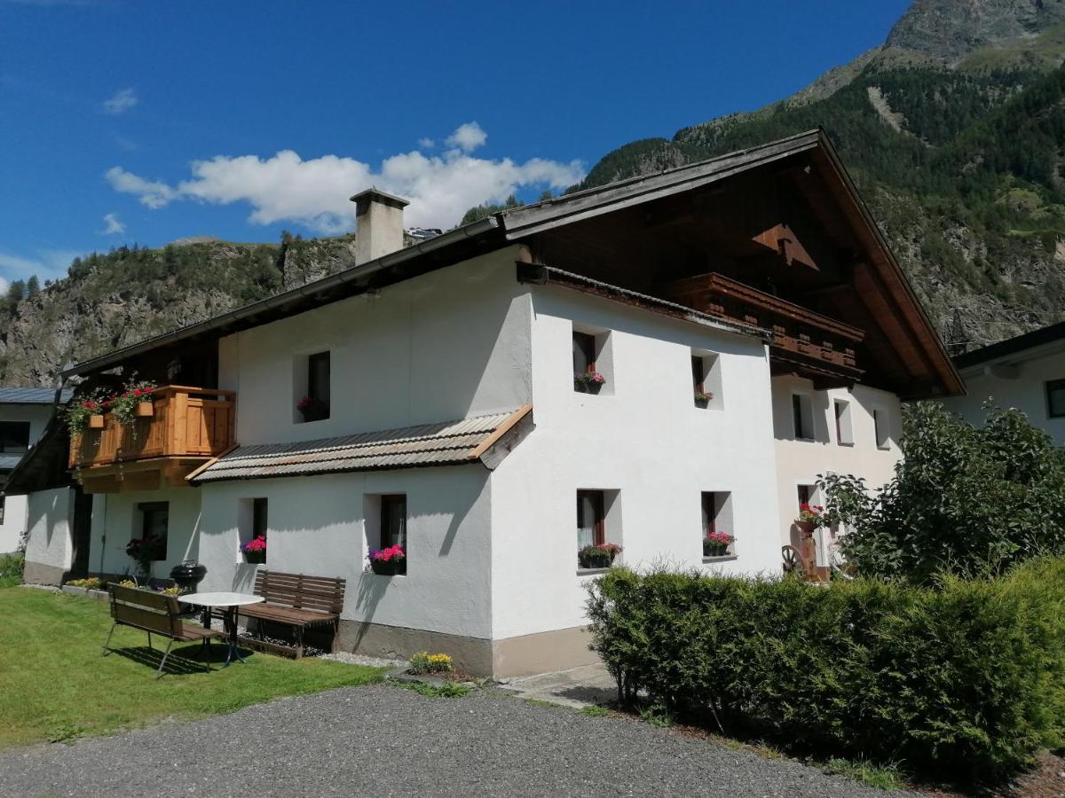 Ferienhaus Schoepf - Die Hoamat Längenfeld Esterno foto