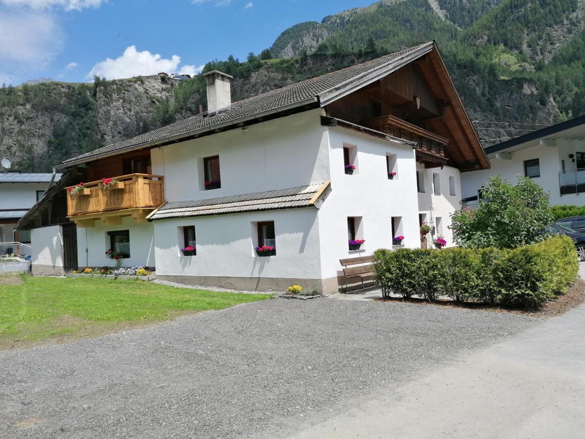 Ferienhaus Schoepf - Die Hoamat Längenfeld Esterno foto
